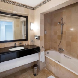 Medina Solaria & Thalasso vonios kambarys