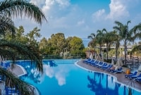 michell hotel baseinas