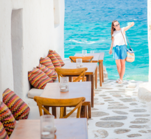mykonos cafe