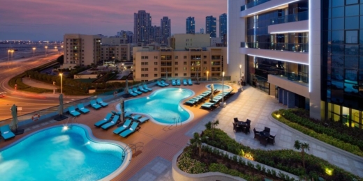 Millennium Place Barsha Heights Hote baseinai
