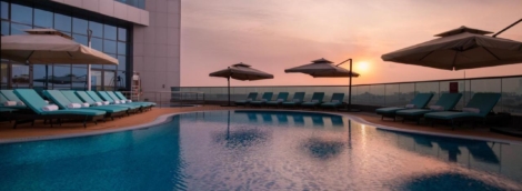 Millennium Place Barsha Heights Hote baseinas