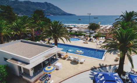 Montenegro Beach Resort pool bar