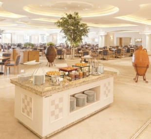 Movenpick Resort & Marine Spa, restoranas