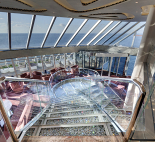 MSC Seaside, laivo vidus 2