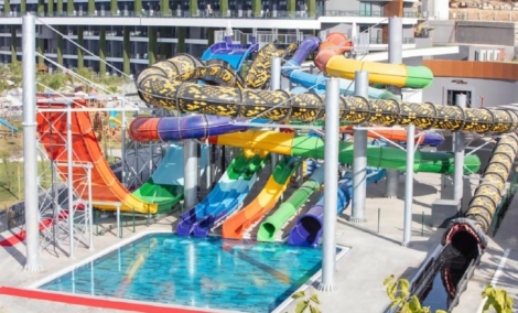 Mylome Luxury Hotel & Resort, kalneliai