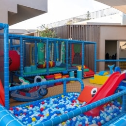NANA GOLDEN BEACH, mini klubas