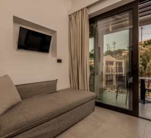 New Beach Hotel 6
