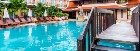 Nipa Resort, baseinas su laiptais