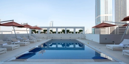 Novotel Sharjah Expo Centre, baseinas