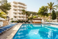 Ola Apartments baseinas 264