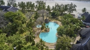 papillon lagoon reef hotel is virsaus 17051