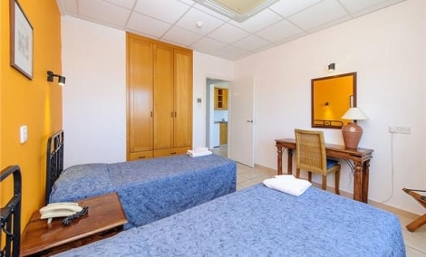 paramount hotel apartmens miegamasis 10784