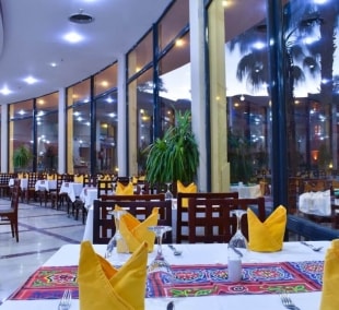 Parrotel Aqua Park Resort restoranas