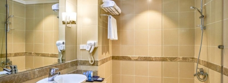 parrotel beach resort9