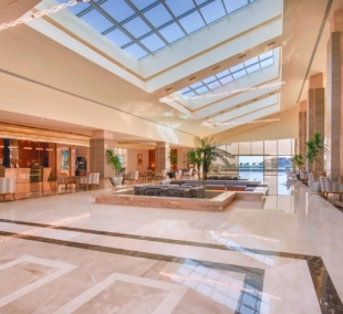 Pickalbatros Sea World Resort lounge