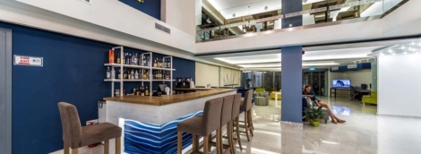 POLLIS HOTEL, baras