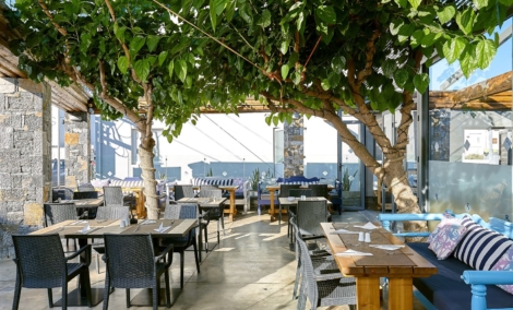 POLLIS HOTEL, terasa