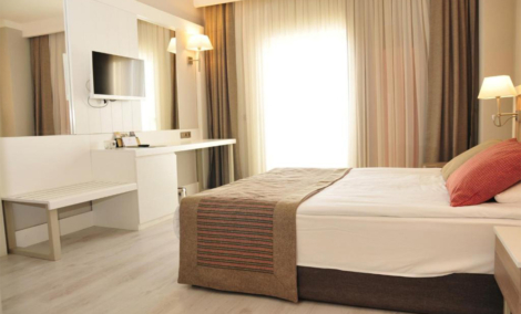 Port River Hotel & Spa9
