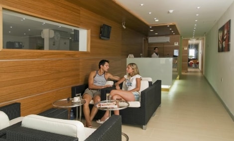 qawra point holiday complex loby 12010