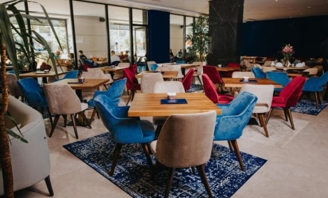 Ramada by Wyndham Podgorica, restoranas ir baras
