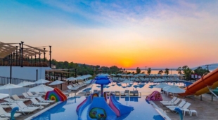 Ramada Resort By Wyndham Akbuk, vaikų baseinas