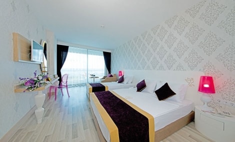raymar hotel kambarys 13595