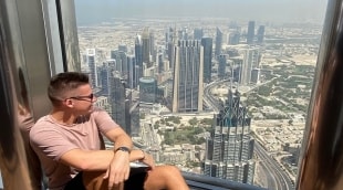Dubajus, dangoraižis 2