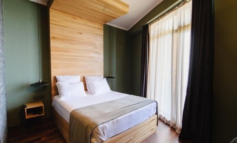 Rooftop pool hotel numeris