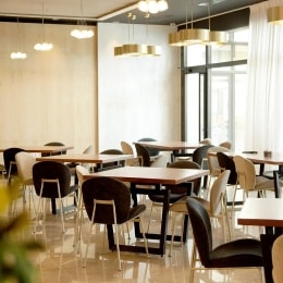 royal g hotel albanija restoranas