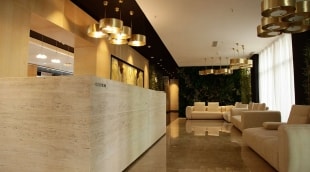 Royal G1 lobby