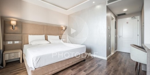 Royal G1 room