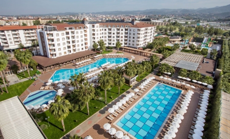 royal garden beach1