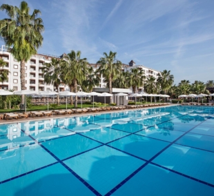royal garden beach2