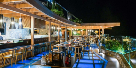 Royal Marmin Bay Boutique & Art, baras