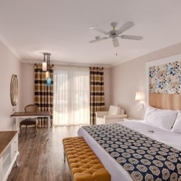 Rubi Platinum SPA Resort & Suites kambarys