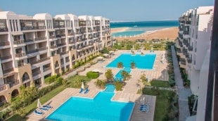 samra bay hotel baseinas 12721