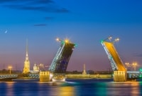 pakeliamas tiltas sankt peterburgas