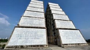 Santo Domingas paminklas