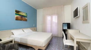 Saracen Sands Hotel numeris