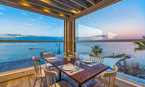 alexandra beach resort restoranas