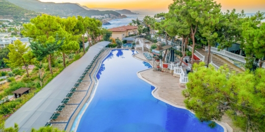 Senza Garden Holiday Club, baseinas