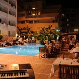 sesin hotel vakaras baseinas 12782