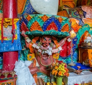 indija hemis festivalis statula