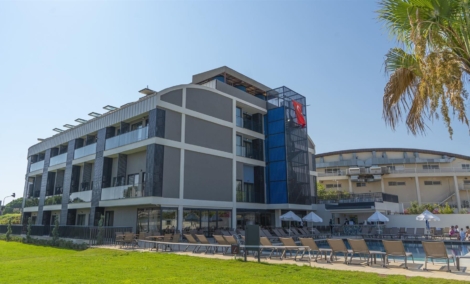 side square hotel