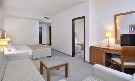 sol luna bay resort kambaryje 8389