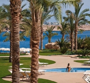 Stella Di Mare Beach Resort aplinka