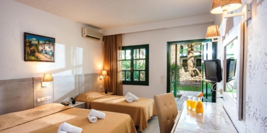 Stella Village Seaside Hotel numeris