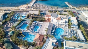 Stella Village Seaside Hotel, teritorija
