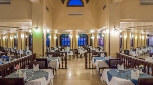 Sunny Days Resorts Spa & Aqua Park, restoranas