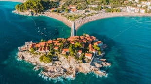 Sveti Stefan is virsaus juodkalnija